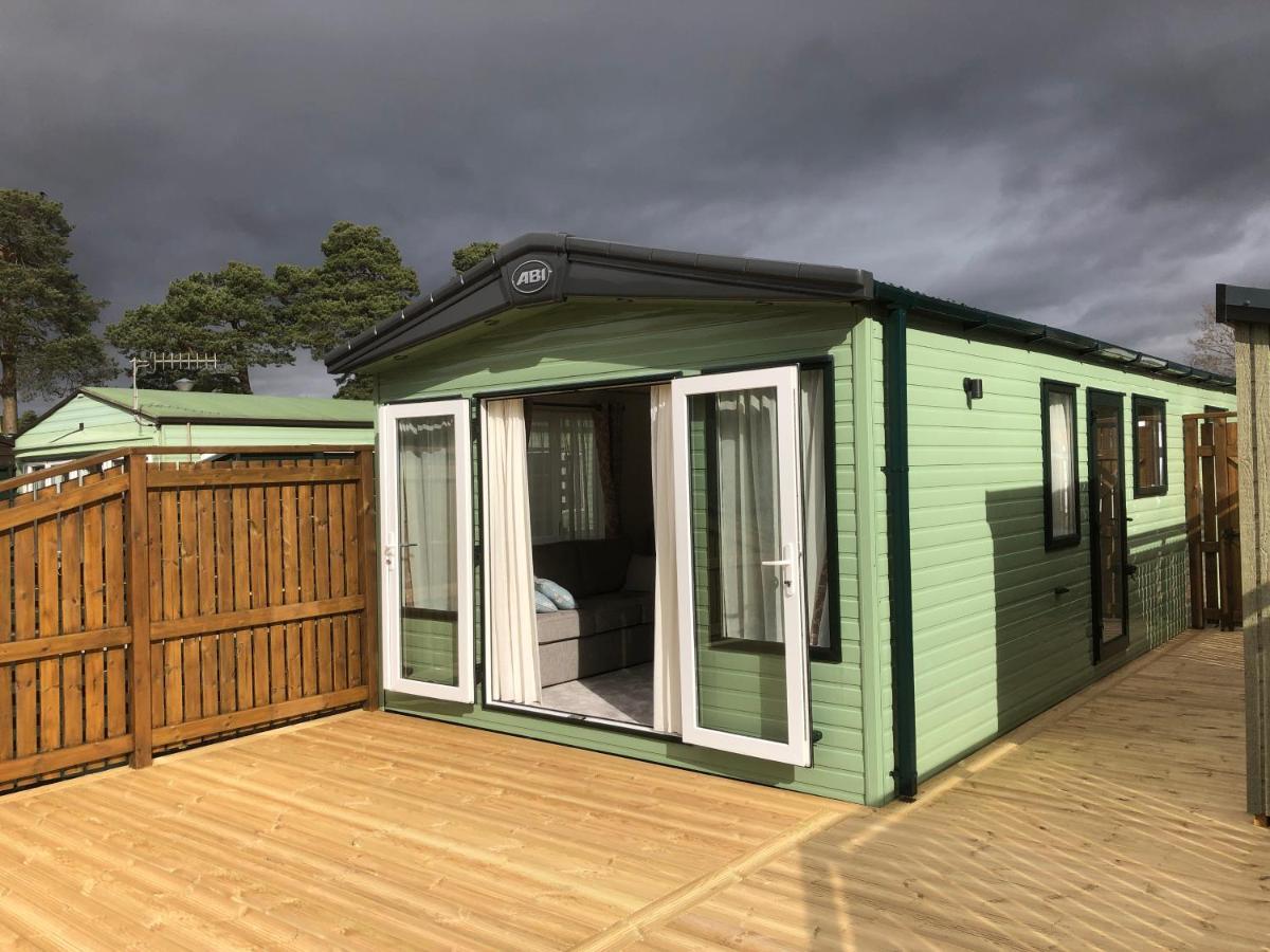 Luxury 2 Bedroom Caravan In Stunning Location Pitlochry Bagian luar foto